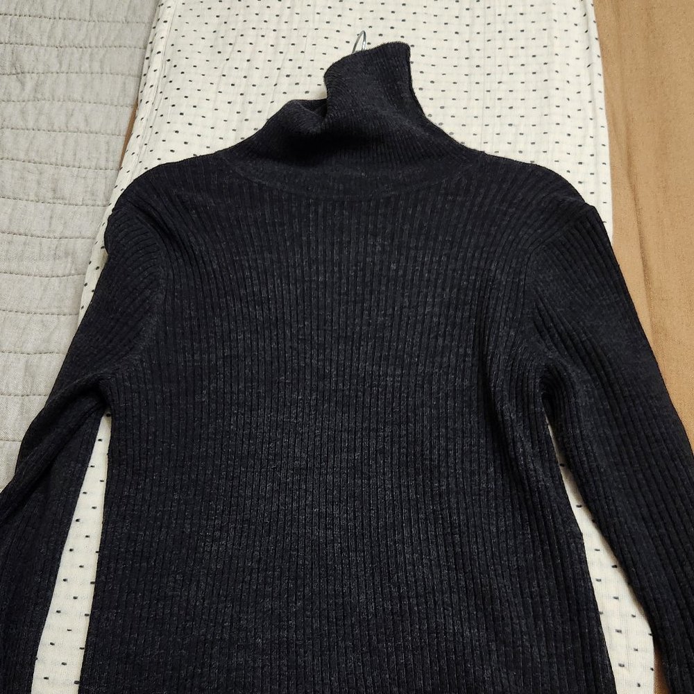 Uniqlo Men's Cable Knit Turtleneck